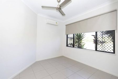 Large Modern Home with Pool & Park Across The Road - Side Access - Photo 5