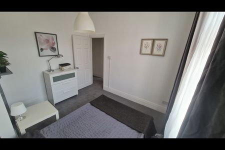 1 Bed Flat, Melfort Road, CR7 - Photo 5