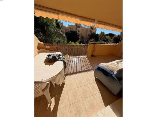 Alquiler de piso en Urbanizacion Calahonda Royale - Photo 1