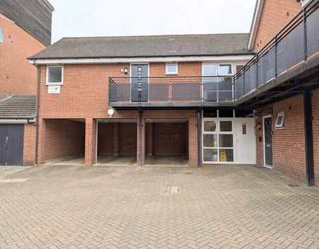 Modern two bedroom apartment to let in Broughton, Milton Keynes - Photo 2