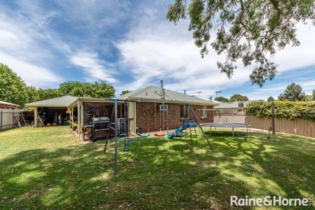 7 Ware Close, Mount Barker, SA 5251 - Photo 3