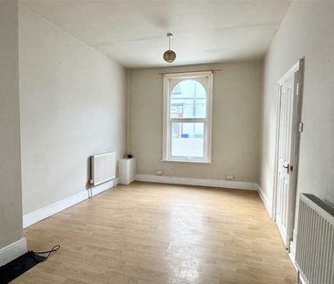 Victoria Street, Scarborough - Photo 1