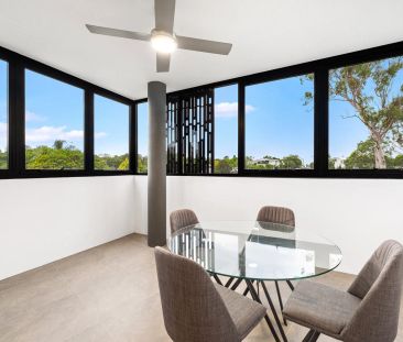 FURNISHED APARTMENT IN NEW RENOVARE COMPLEX! - Photo 2