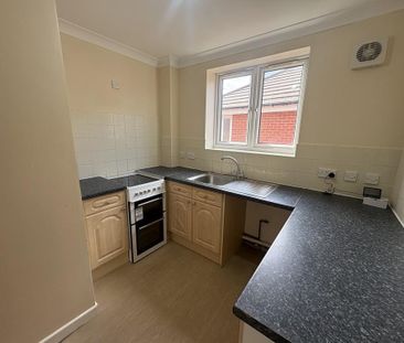 2 bedroom apartment to rent - Photo 4