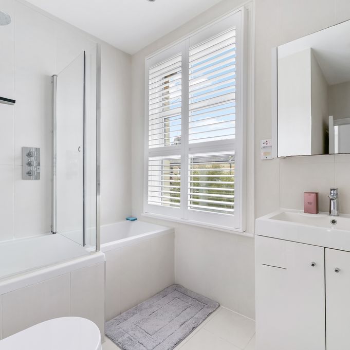 Chesson Road, W14, London - Photo 1