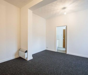 1 Bedroom Apartment - Above Shop - Photo 1