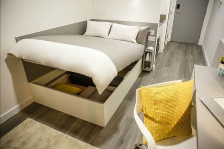 Chapter, Bronze Studio, Thurston Road, London, SE13 - Photo 2