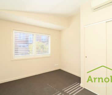 ADAMSTOWN MODERN 2 BEDROOMS - Photo 3