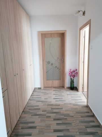 Apartament cu 2 camere, DECOMANDAT, zona Alexandru Cel Bun - Photo 4