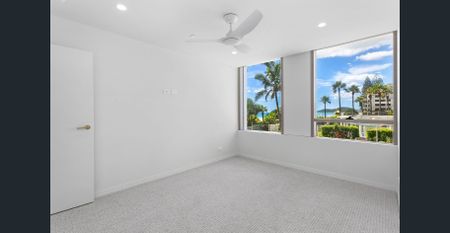 Luxury Beachfront Apartment - Rent increase to $2,200 24th June 2026 - Photo 2