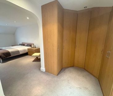 Meadowgate Close, NW7, London - Photo 2