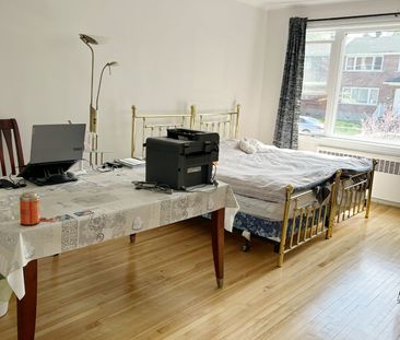 4887 Av. Montclair Montréal (Côte-des-Neiges, QC H4V - Photo 4