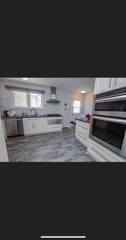 For Lease - 102 Madoc Drive, Brampton, Ontario - Photo 2