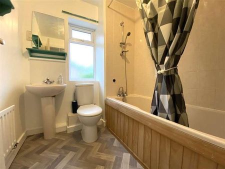 Honeysuckle Road, Hamilton, Leicester, LE5 - Photo 4