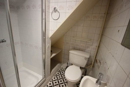 Vicarage Road - Photo 4