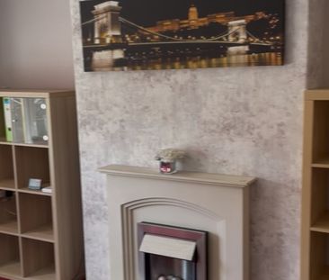 2 Bed Flat, Barfillan Drive, G52 - Photo 2