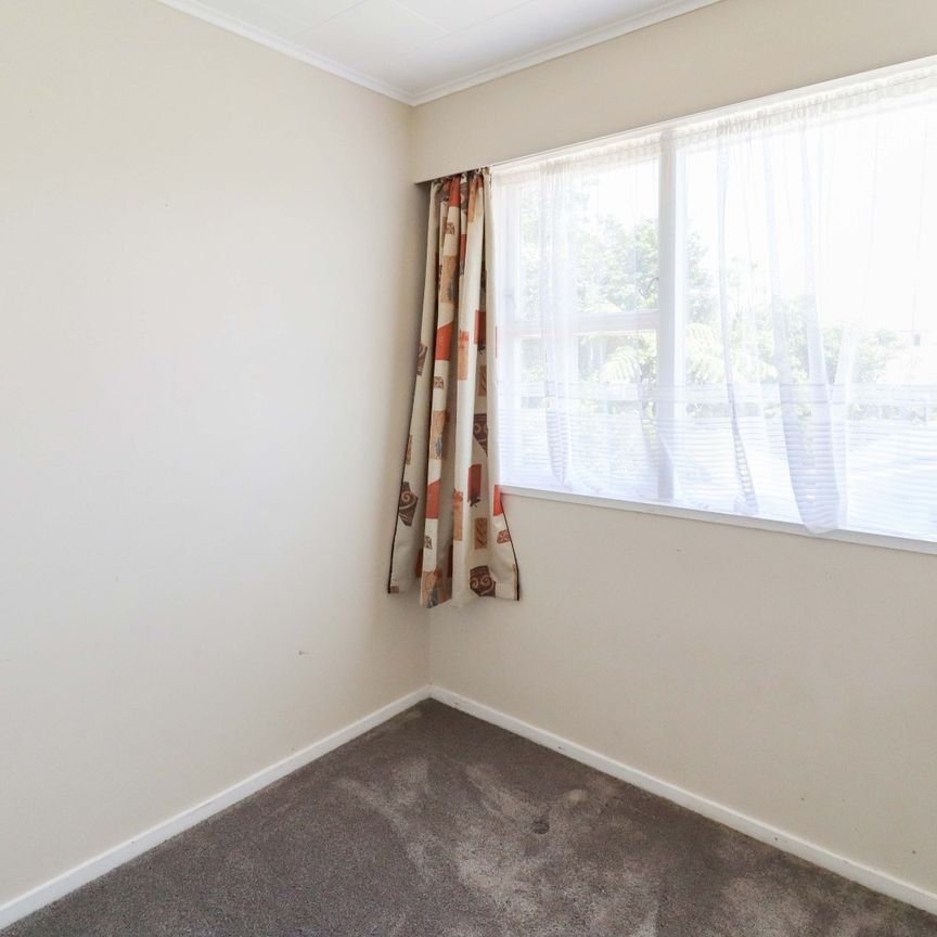 Welcome to your new home in Kelson! - Photo 1