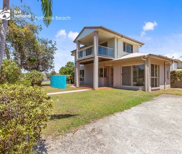 Spacious 3 Bedroom Townhouse - Photo 3