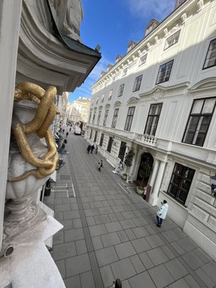 Traumhafter und hochwertig ausgestatteter 4-Zimmer-Altbau direkt an der Herrengasse, unbefristet zu mieten in 1010 Wien - Photo 1