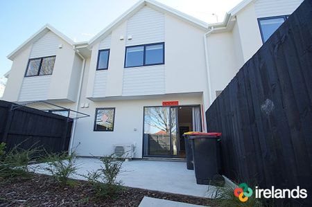 Finest Townhouse on Cross Street - Photo 4