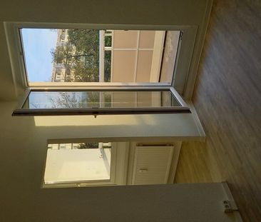 Solide 3 Zimmerwohnung mit Balkon und Wannenbad! - Photo 4