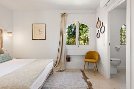 Detached Villa in Nueva Andalucía - Photo 4