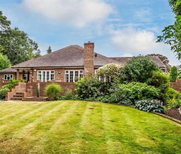 3 bedroom detached bungalow to rent - Photo 4