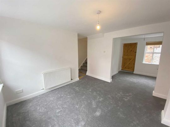 3 bedroom end of terrace house to rent - Photo 1