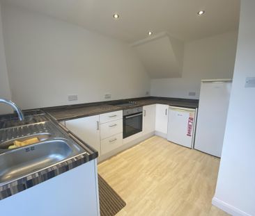 Hollyfield, Harlow - Photo 6