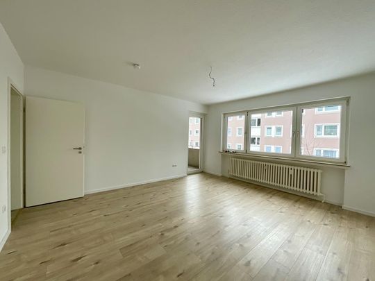 Renovierte 4-Zimmer-Wohnung mit Balkon in Wildeshausen! - Photo 1