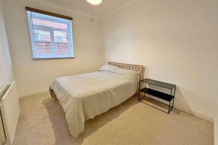 Alum Chine, BH4 - Photo 4