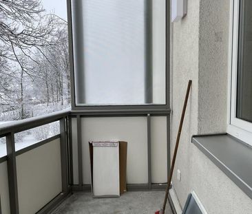 Sanierte 3-Raum-Wohnung mit Badewanne und Balkon - Photo 6
