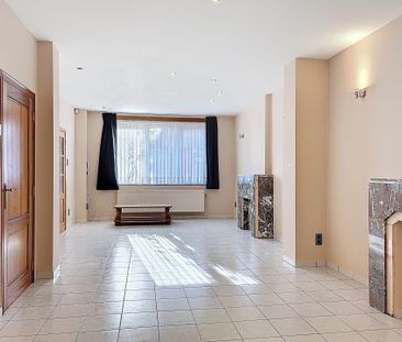 Huis met drie slaapkamers in La Louvière - Photo 1