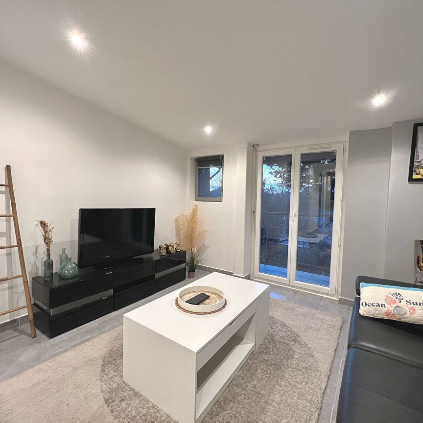 Location Appartement Meublé - Photo 1