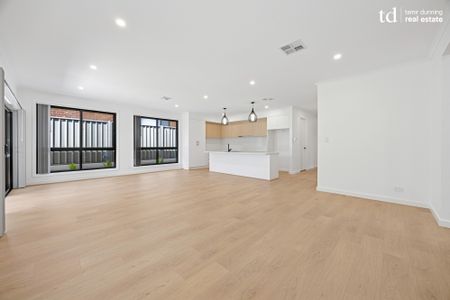 20 Gordon Avenue, Clearview SA 5085 - House For Rent - $750 | Domain - Photo 3