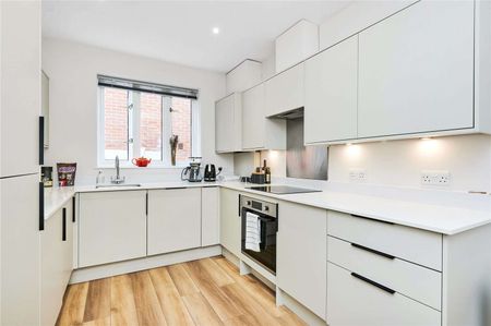 A fantastic modern two bedroom apartment with off-street parking. - Photo 4