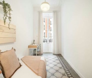 Calle de la Flor Alta, Madrid, Community of Madrid 28004 - Photo 4