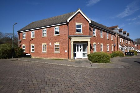 2 bedroom maisonette to rent - Photo 3