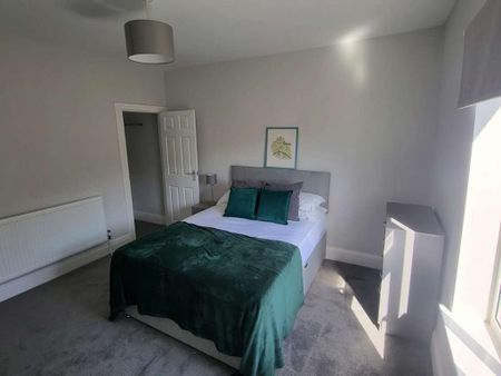 4 bedroom house of multiple occupation to rent - Photo 4