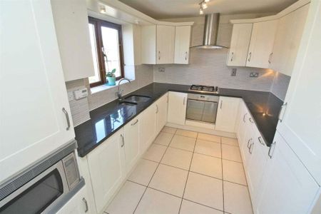 2 bedroom apartment to rent Kelling Way, Broughton, Milton Keynes, Buckinghamshire, MK10 - Photo 5