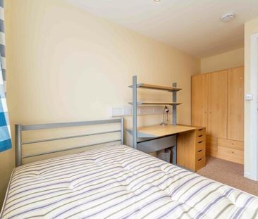 71 Eastfield Crescent - Photo 4