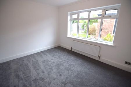 3 bedroom detached bungalow to rent - Photo 4