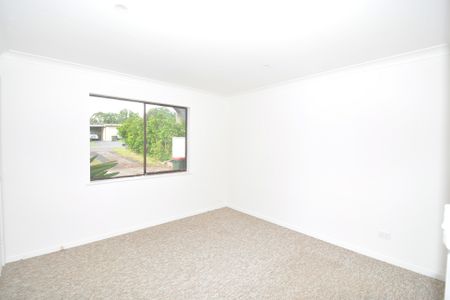 *Single Level Family Home In Prime Location - Photo 2