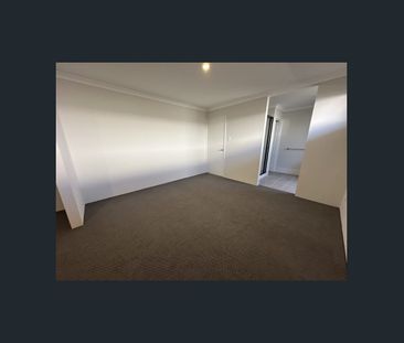 Newly built with Scullery, Solar, Aircon, and High Ceilings! - Photo 3