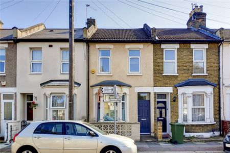 Faringford Road, E15 - Photo 2