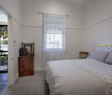 Eaglehawk Cottage filled with character - Photo 3