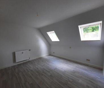 Bezugsfertige Wohnung - Einfach Möbel rein und Füße hoch! - Foto 1