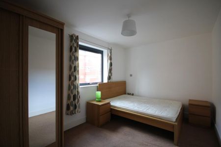 2 bedroom apartment to rent - Photo 4