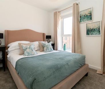 2 bedroom semi-detached house to rent - Photo 2