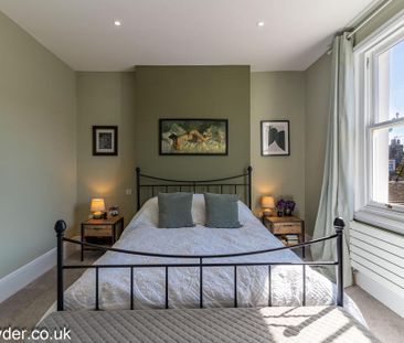 3 bedroom terraced house to rent - Photo 3